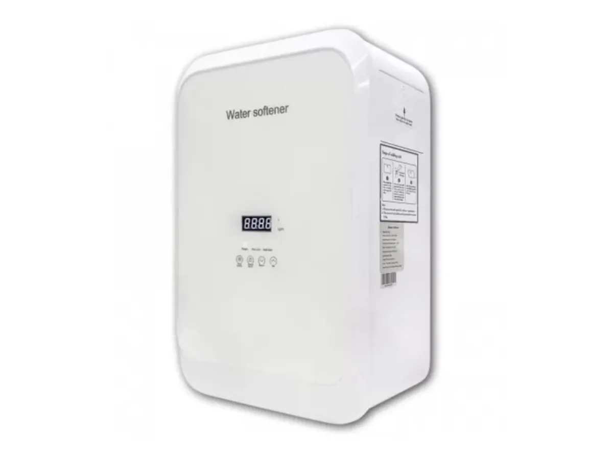 Balsam compact montat pe perete Luxe Style Wall Soft White 5 litri