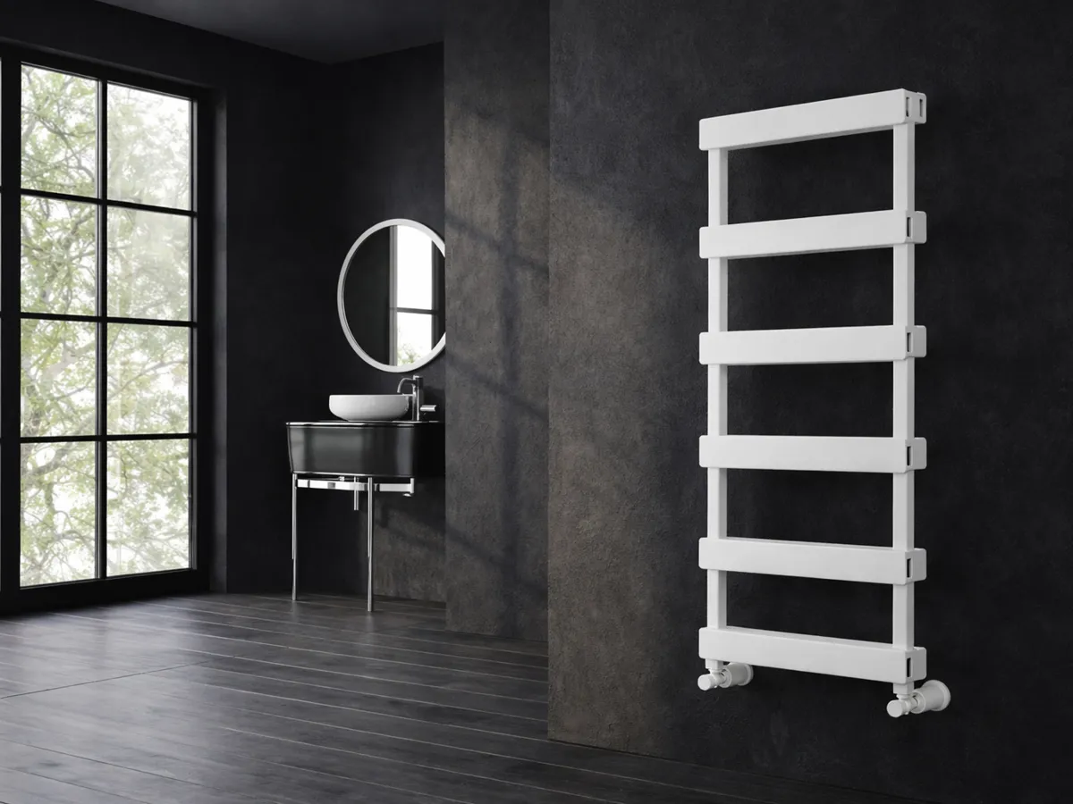Uscător de prosoape de design LOJIMAX colecția FABIO 700x500 mm, Alb