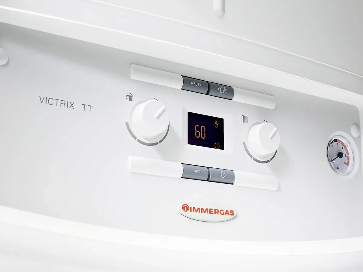Cazan pe gaz in condensatie IMMERGAS Victrix TT 24 kW